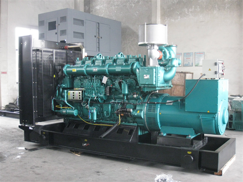 资阳200KW 柴油发电机的油耗是多少?